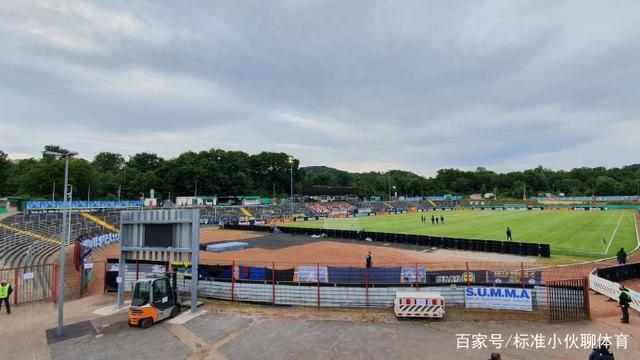 德国队轻取印度队,辛杜点燃赛场的简单介绍 德国队轻取印度队,辛杜点燃赛场的简单介绍