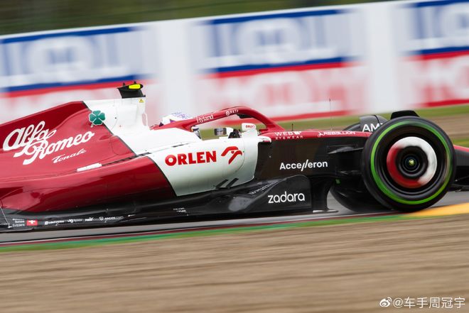 阿斯顿马丁险胜梅赛德斯，勒克莱尔扛起全队