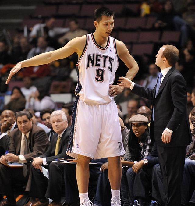 魔术轻取篮网,易建联点燃赛场 魔术轻取篮网,易建联点燃赛场