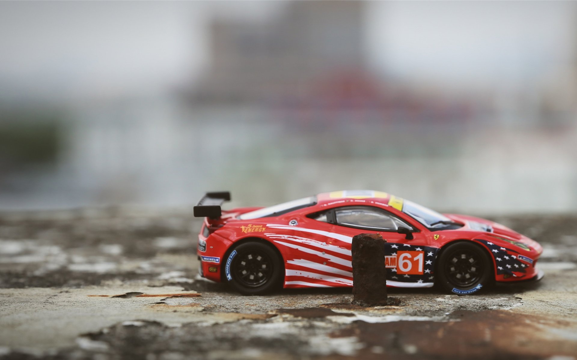 开云APP-轮胎硝烟与伯纳乌暗流，当勒克莱尔冲线终结了皇马夏窗的最大悬念